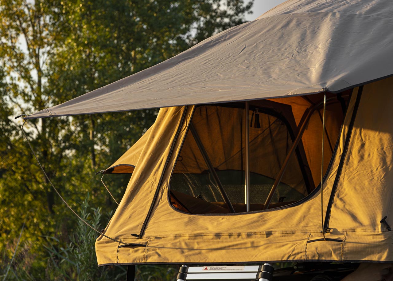 A stylish and compact rooftop tent - the 140S